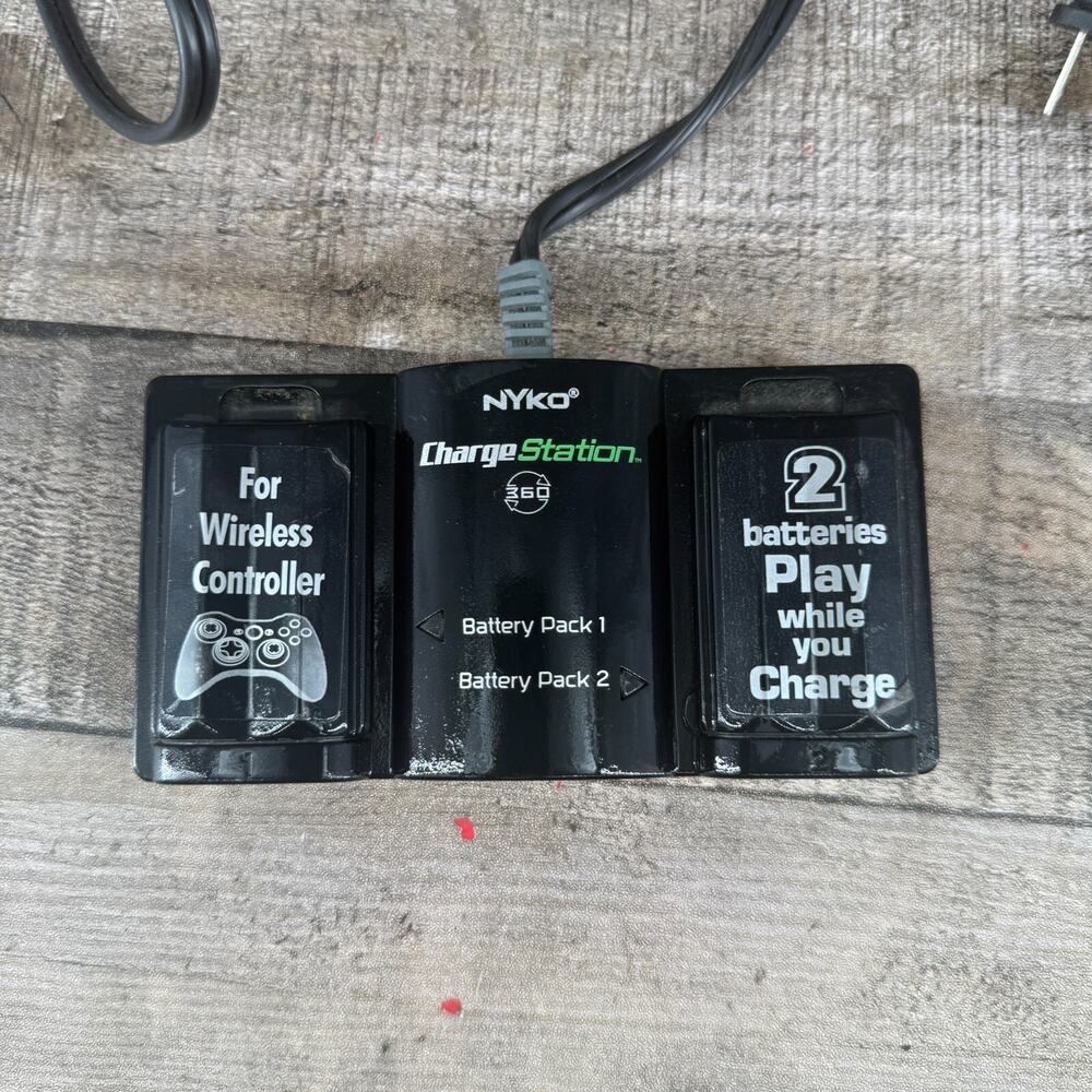 Nyko Charge Station Xbox 360 For Wireless Controllers Two Packs As Is